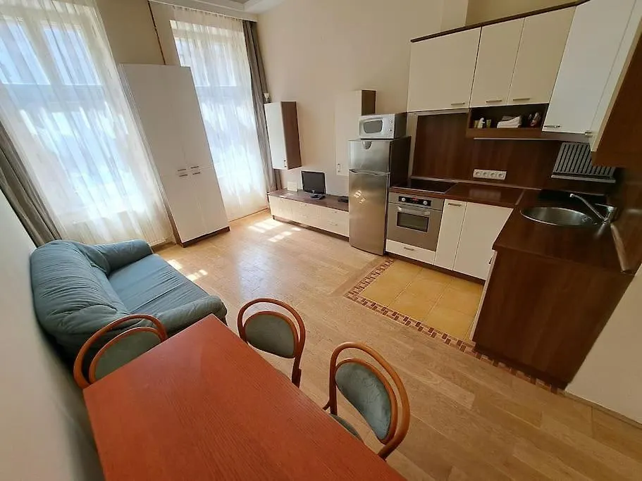Lovely Apartment In The Centre At Opera Budapest