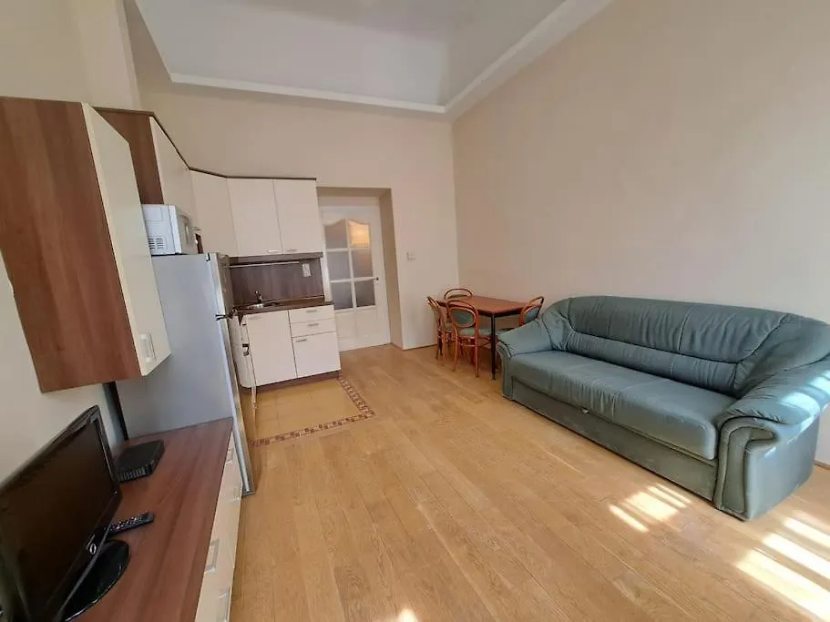 Lovely Apartment In The Centre At Opera Budapest