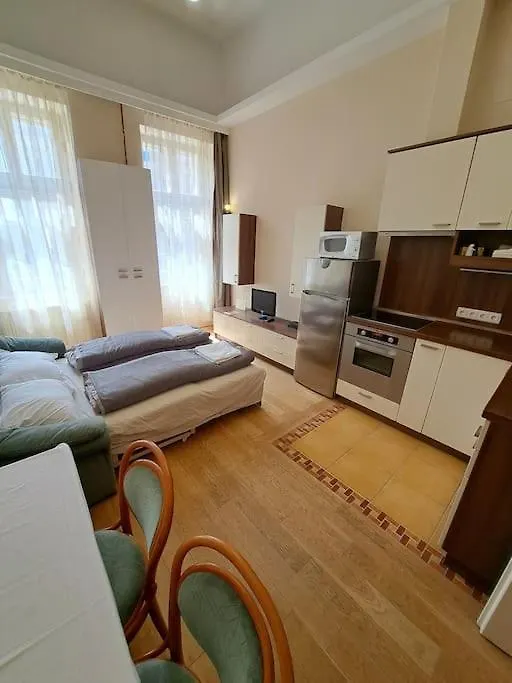 Lovely Apartment In The Centre At Opera Budapest 0*,