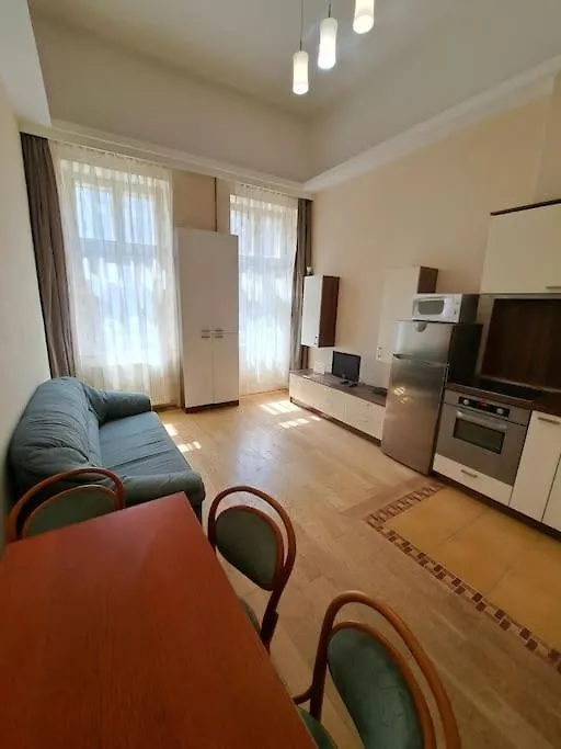 Lovely Apartment In The Centre At Opera Budapest